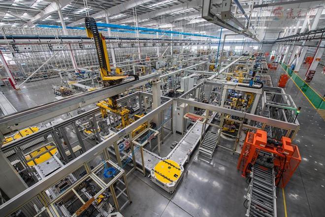 法士特高智新公司“智行”变速器新装配线正式投产，开启电控智能化新篇章